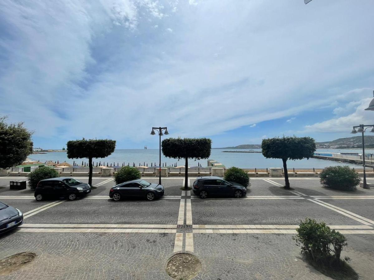 La Finestra Sul Mare B&B Crotone Luaran gambar