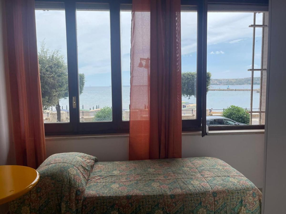 La Finestra Sul Mare B&B Crotone Luaran gambar