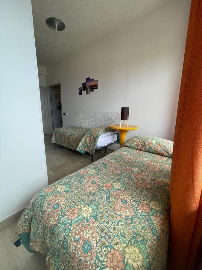 La Finestra Sul Mare B&B Crotone Luaran gambar
