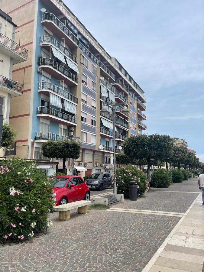 La Finestra Sul Mare B&B Crotone Luaran gambar