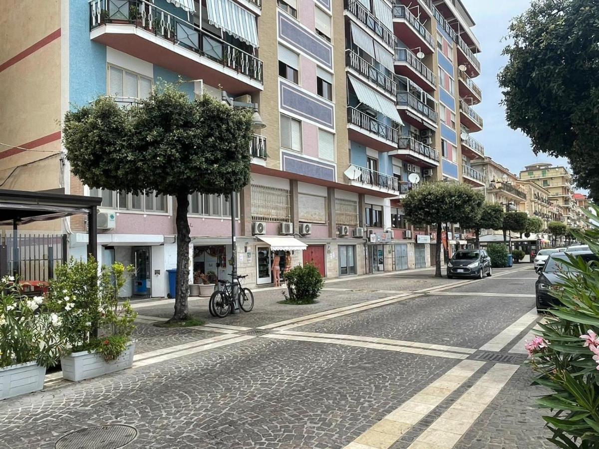 La Finestra Sul Mare B&B Crotone Luaran gambar