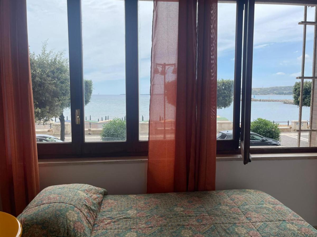 La Finestra Sul Mare B&B Crotone Luaran gambar