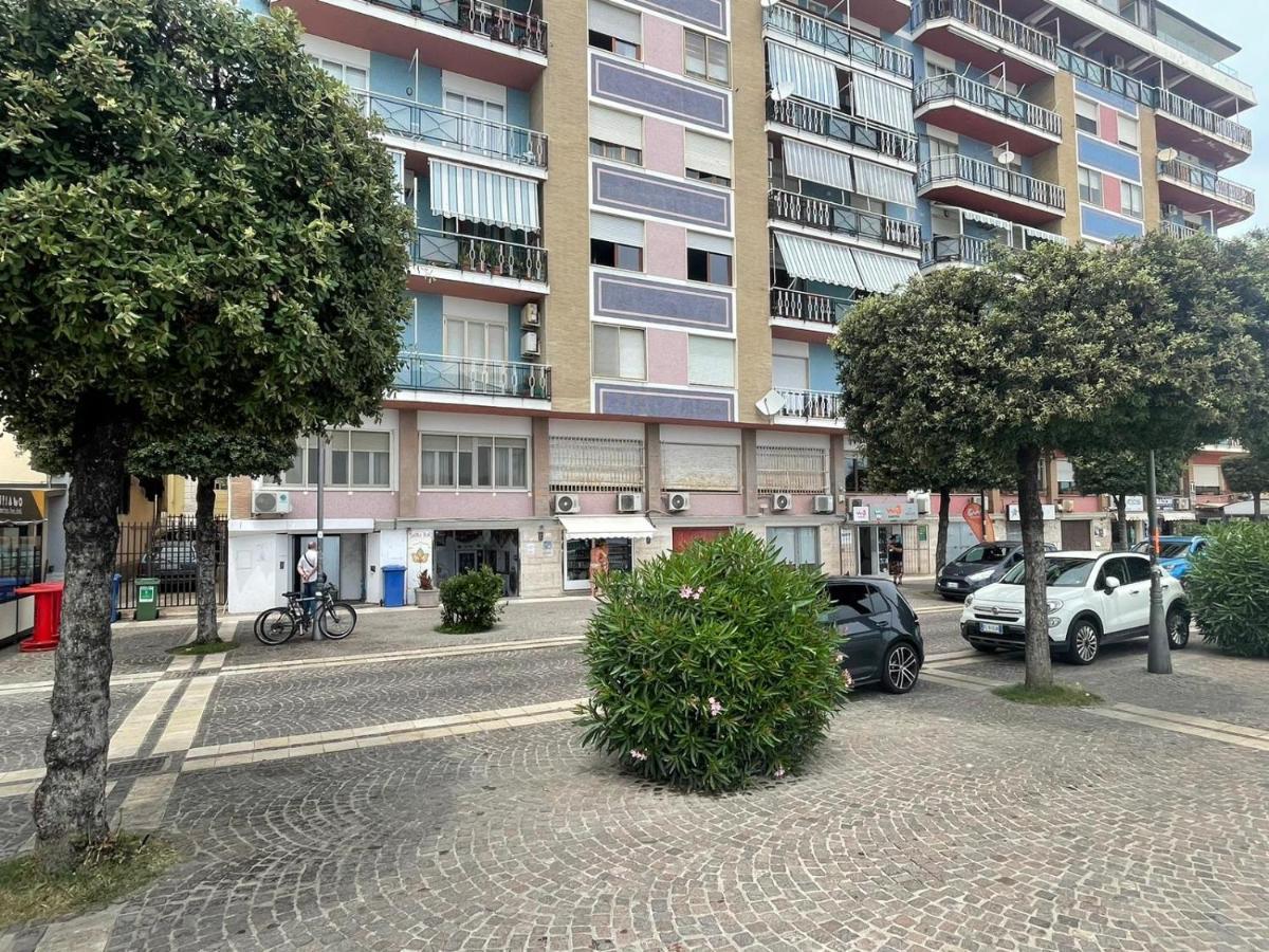 La Finestra Sul Mare B&B Crotone Luaran gambar