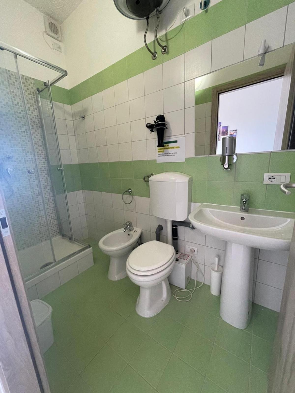 La Finestra Sul Mare B&B Crotone Luaran gambar