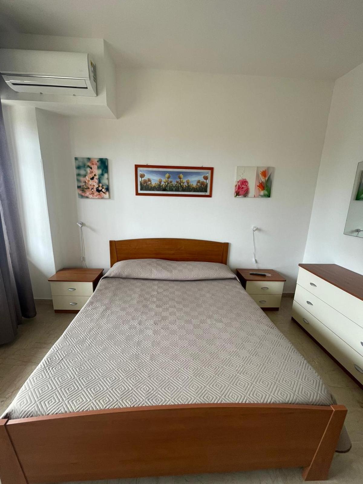 La Finestra Sul Mare B&B Crotone Luaran gambar